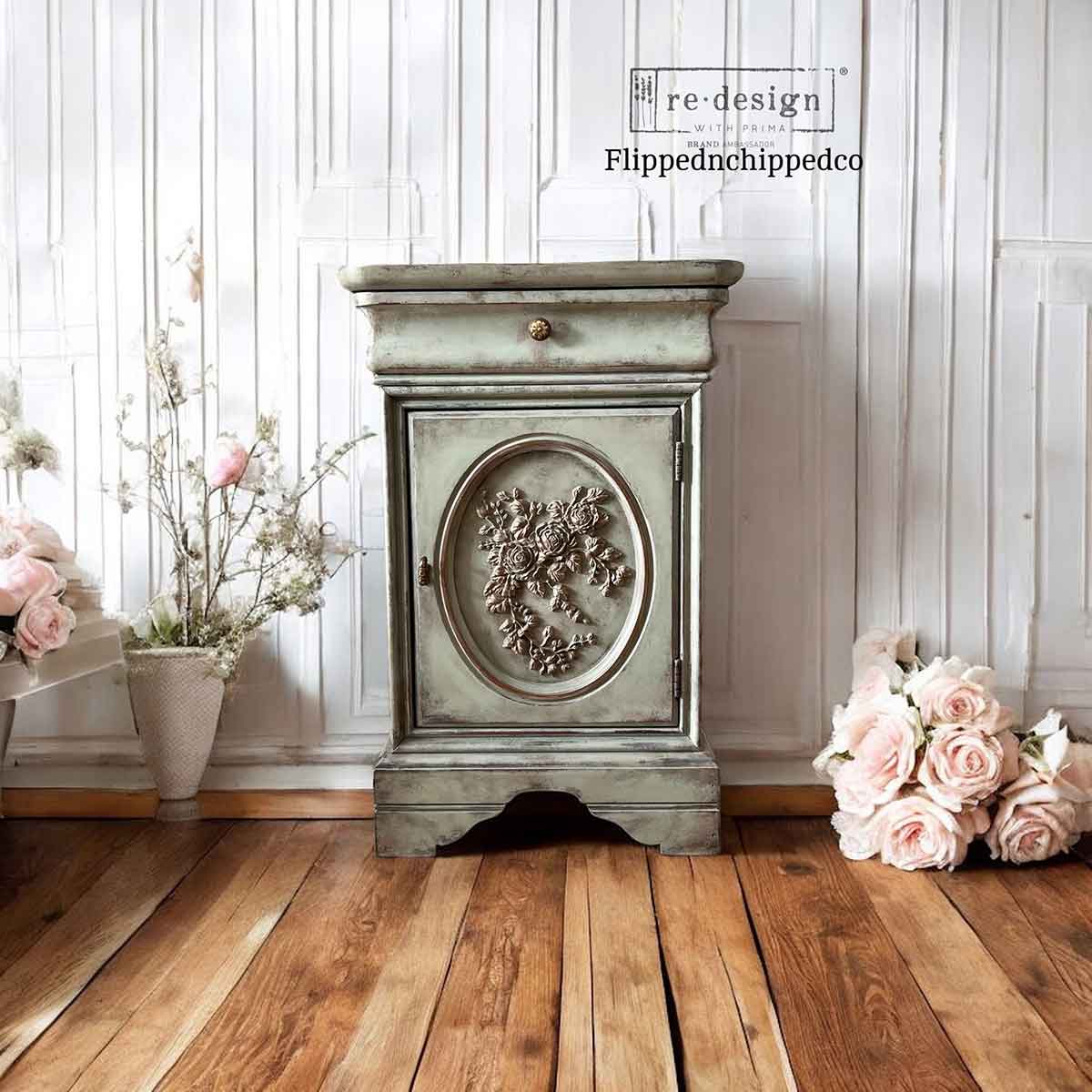 Re-Design with Prima, Decor Poly, Appliqués, Velvet Cascade Left, Roses, Flexible, Lightweight, Bendable, Creative Projects, 9.5″x7″x0.5″ Re-Design with Prima