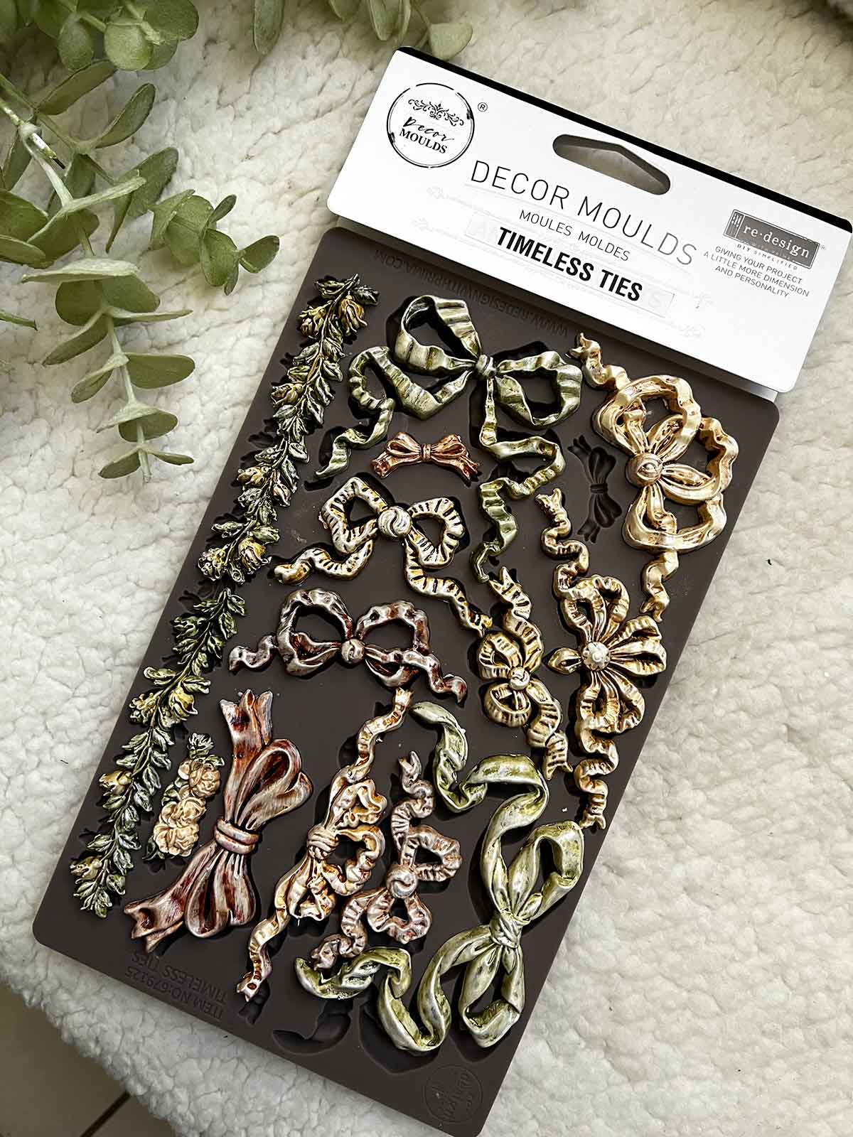Redesign with Prima, Silicone Mold, Decor Moulds, Christmas, Timeless Ties, 1 pc, 5″x 8″x 8mm, Food Safe