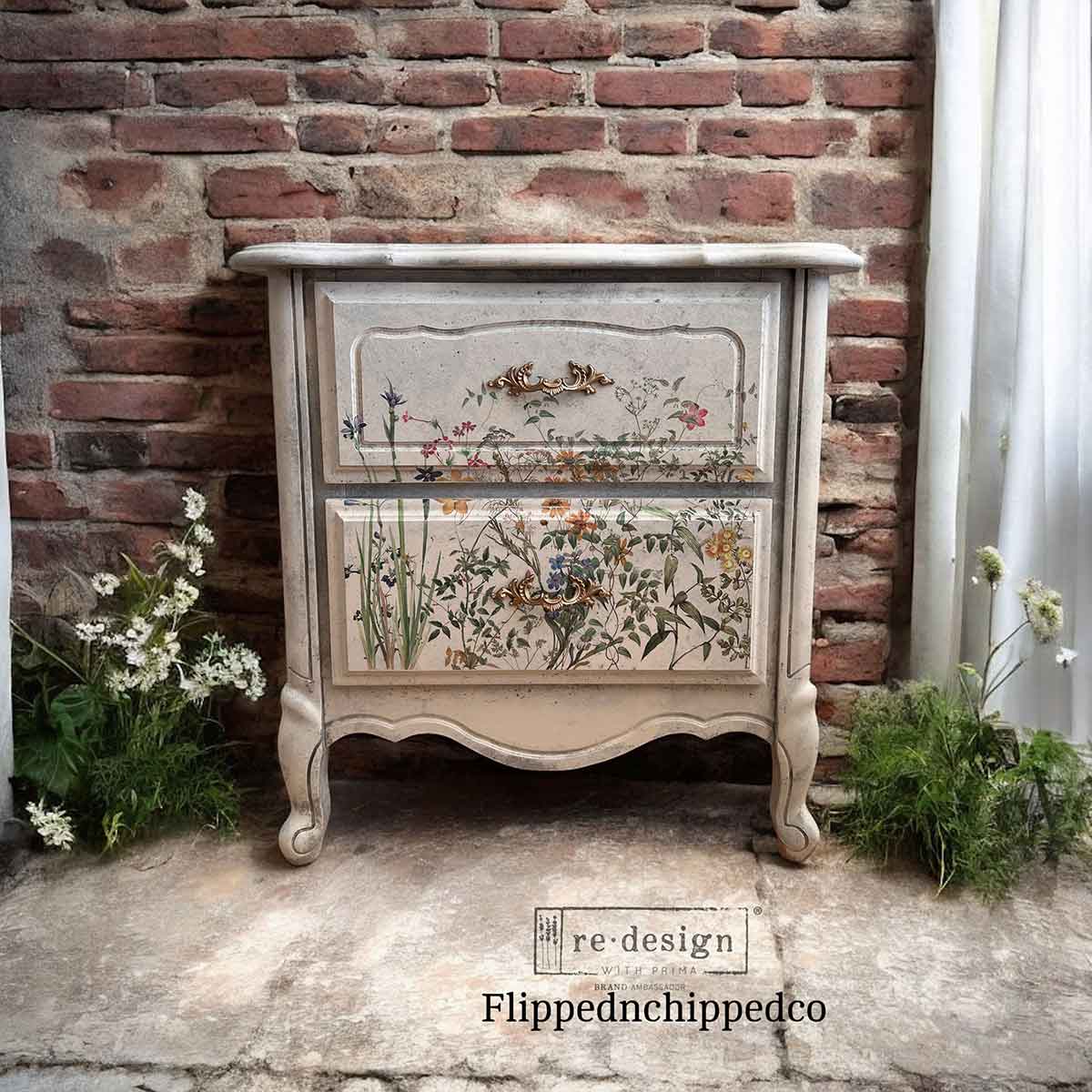 Re-Design with Prima, 2 sheets, Maxi Transfers, Eclat Floral, Wildflowers, Blooms, Greenery, Flowers, Blossoms, 2 sheets, 12″x12″ Re-Design with Prima