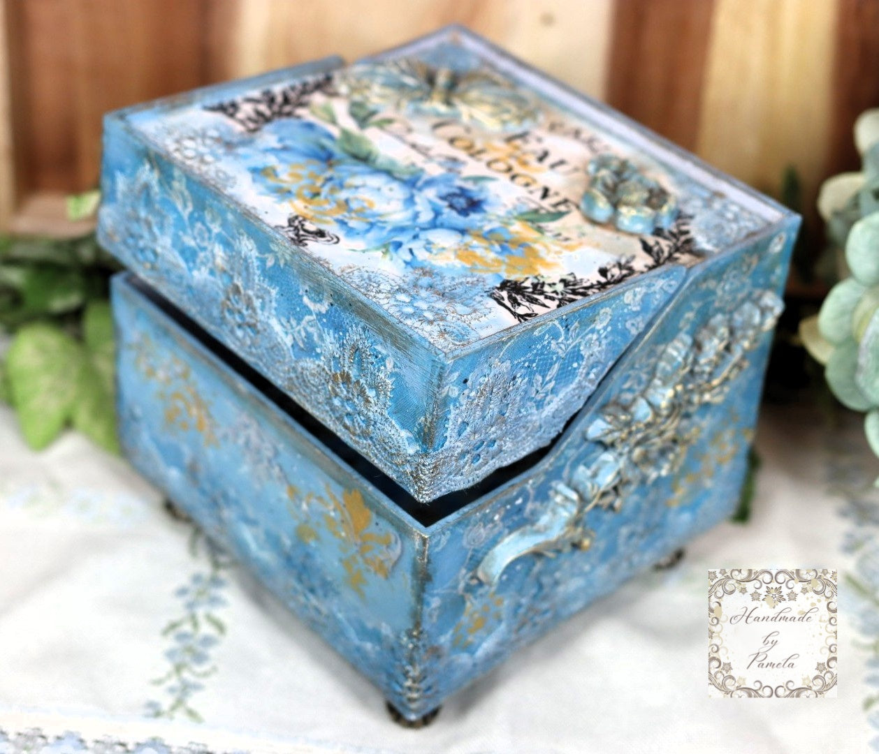 Laser Cut MDF, Recipe, Index, Card Flip Top Box, Base, Blank, Craft, Canvas, Decoupage, Mixed Media, Paintable, 6.5"w x 6.25"d x 5.25"h
