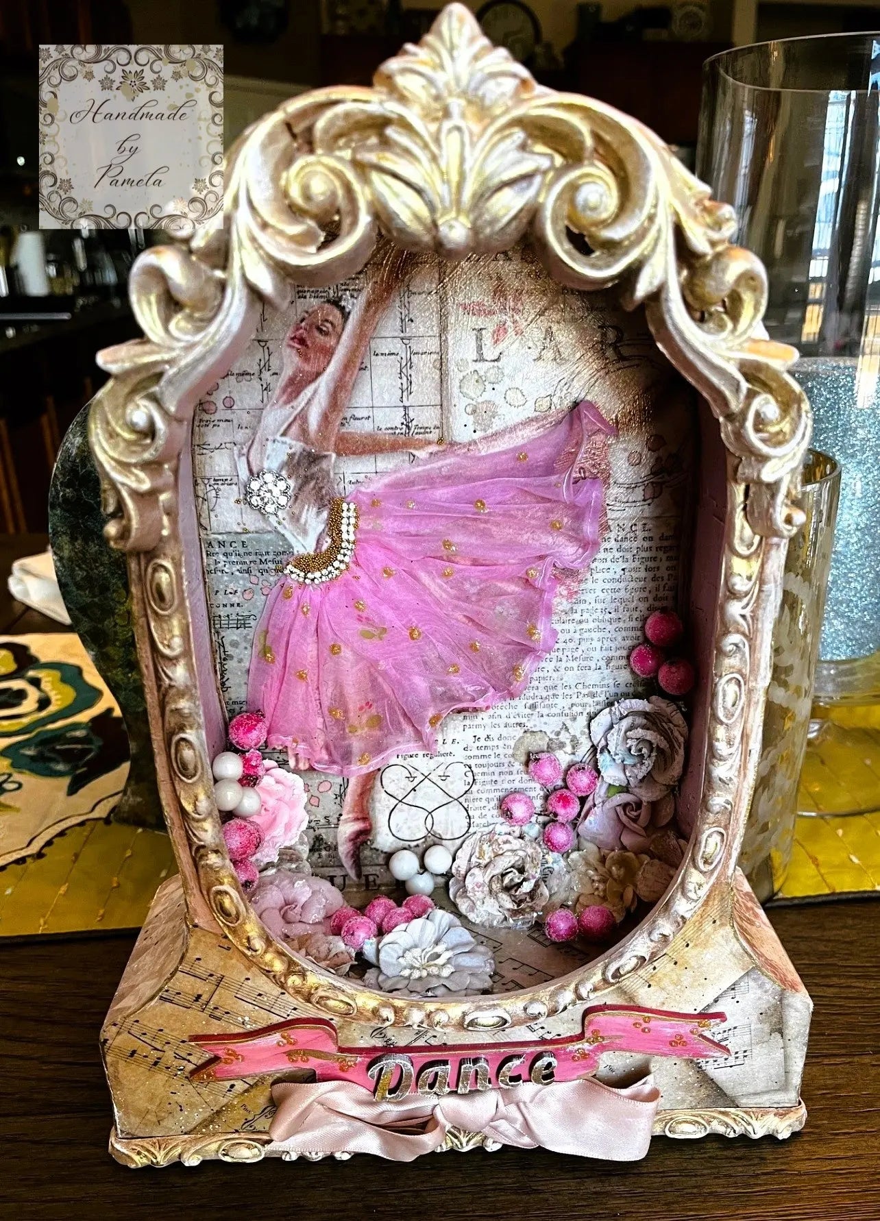Laser Cut MDF, Buildable Oval Shadow Box for Decoupage and Mixed Media Handcrafted Holiday Traditions