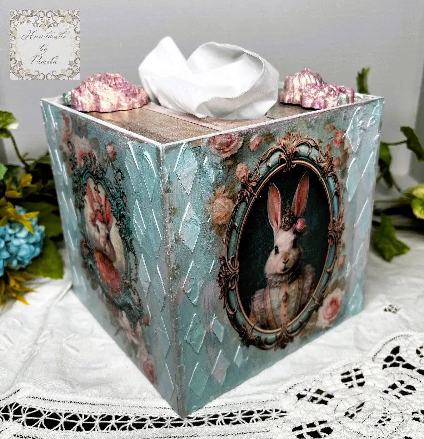 Laser Cut MDF, Square, Tissue, Box, Cover, Craft, Base, Blank, Canvas, Decoupage, Mixed Media, Paintable, 5 pc, 5.25" x 5.25" x 5.25" Handcrafted Holiday Traditions