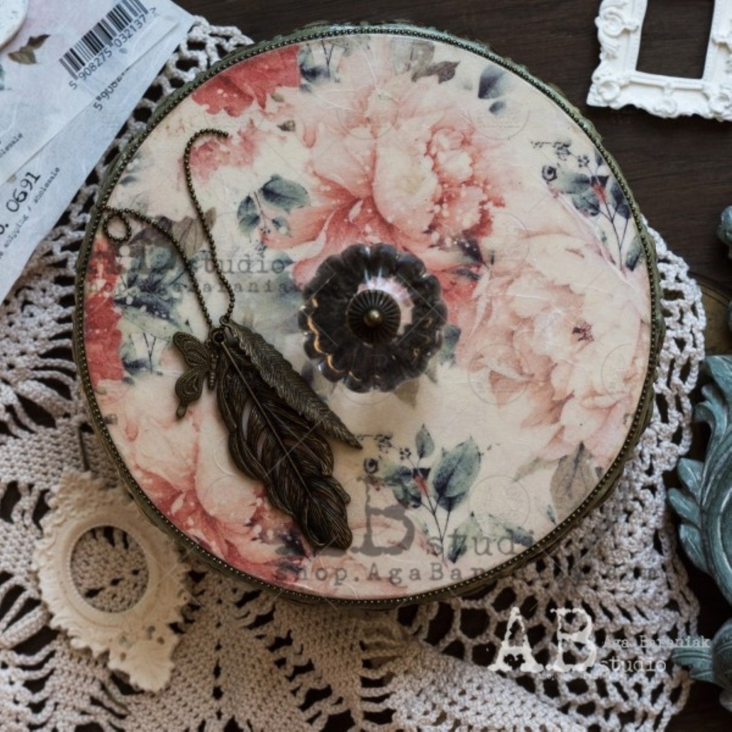 AB Studio Peach Shabby Chic Flowers Floral, Wallpaper, 0691 Size: A4 - 8.27 X 11.69 inches Rice Paper for Decoupage Imported from Poland